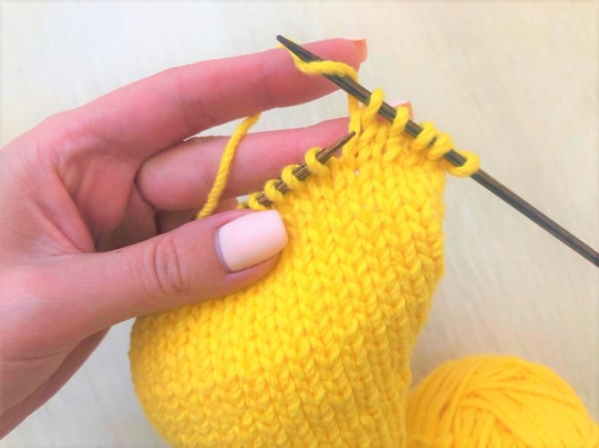 Петля для пуговицы спицами