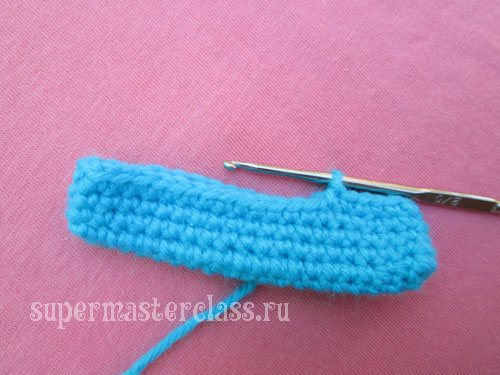 Вяжем по кругу столбиками без накида